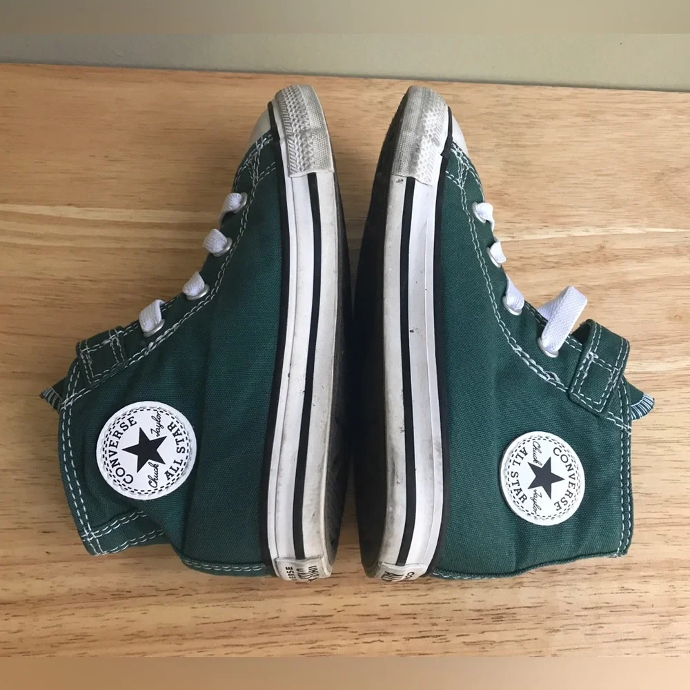 Converse All-Star Chuck Taylor High-Tops Green Size: US Toddler 10 EUR 26